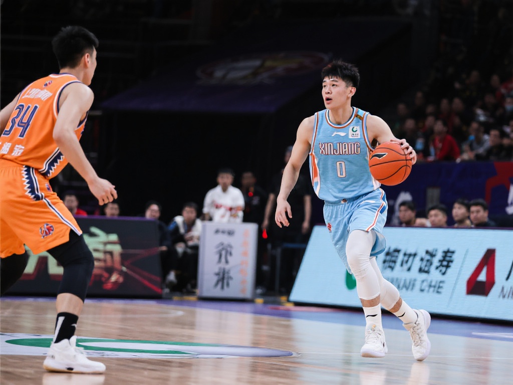 冠中展现出 冠中展现出